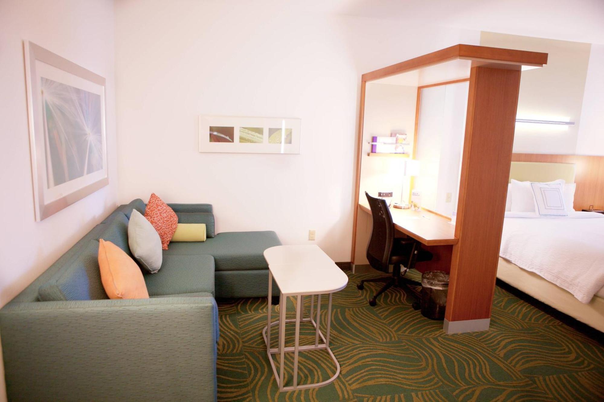 Hotel Springhill By Marriott Airport 3*